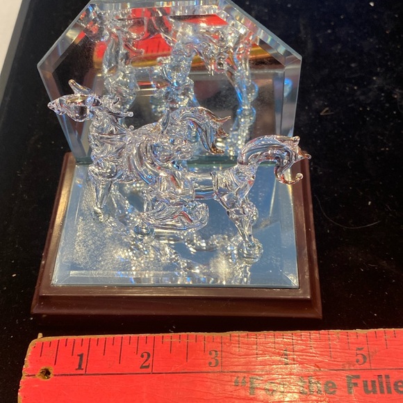 NIB Glass Pair of Horses on Mirror Base - Picture 3 of 7
